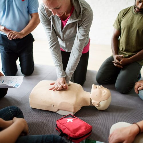 group-diverse-people-cpr-training-class_53876-31182 group-diverse-people-cpr-training-class_53876-31182